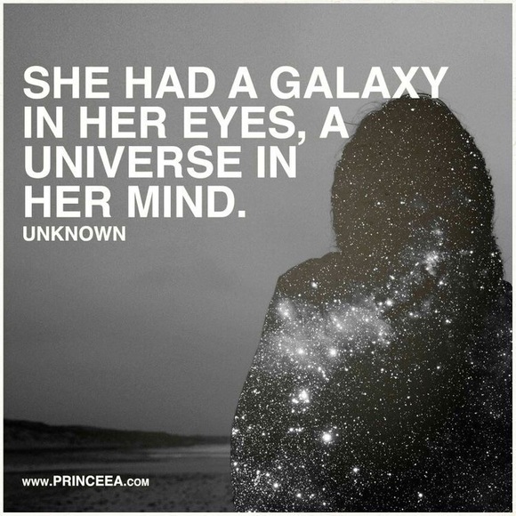 Lime Green & Black UFO floating Flying Saucer - Picture 6 of 10